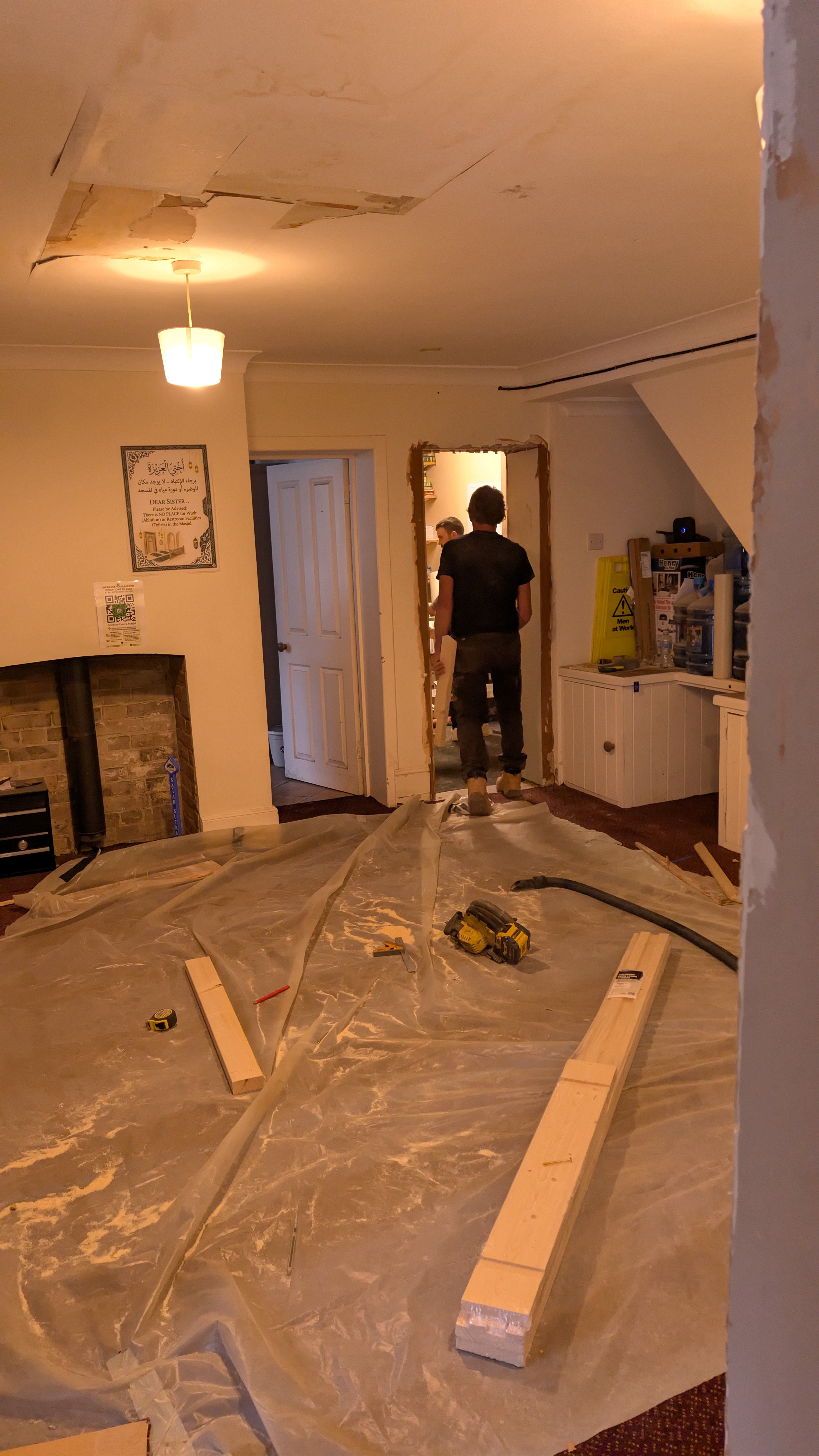 Work on Sisters Section and Wudu Area